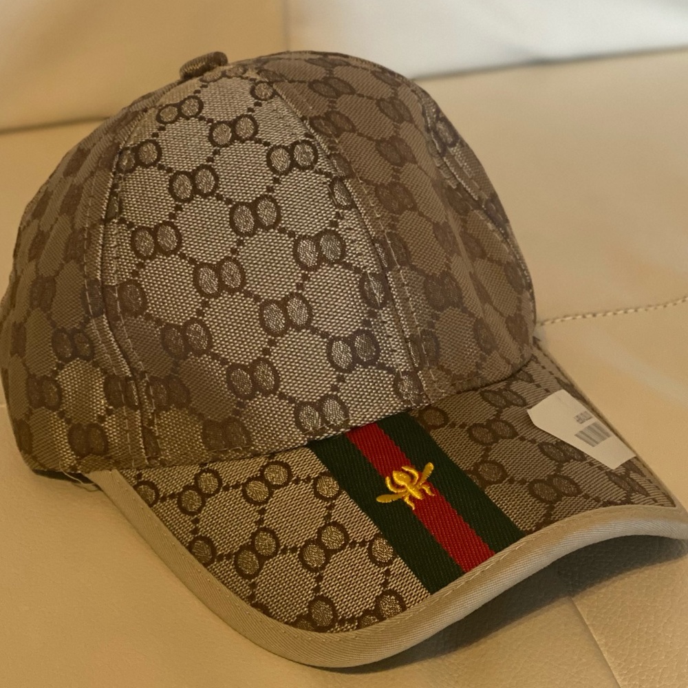 Adjustable Hat, looks like Gucci style